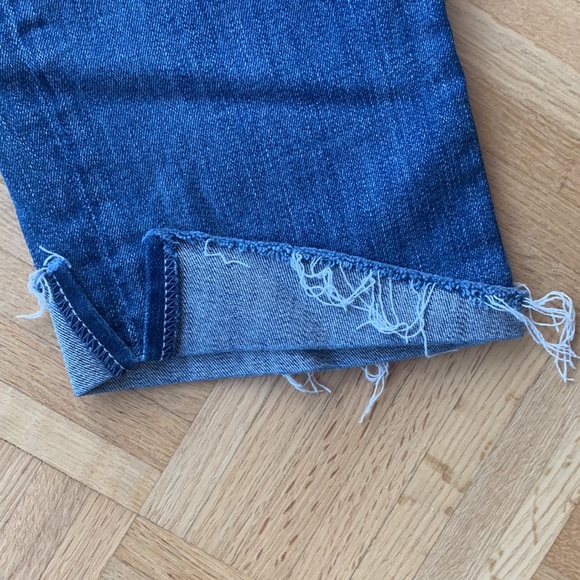 Mother light/medium wash jeans - Picture 7 of 9
